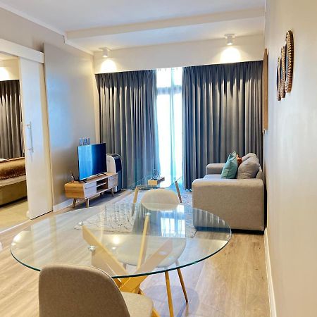 519 Menlyn Maine Trilogy Appartement Pretoria-Noord Buitenkant foto